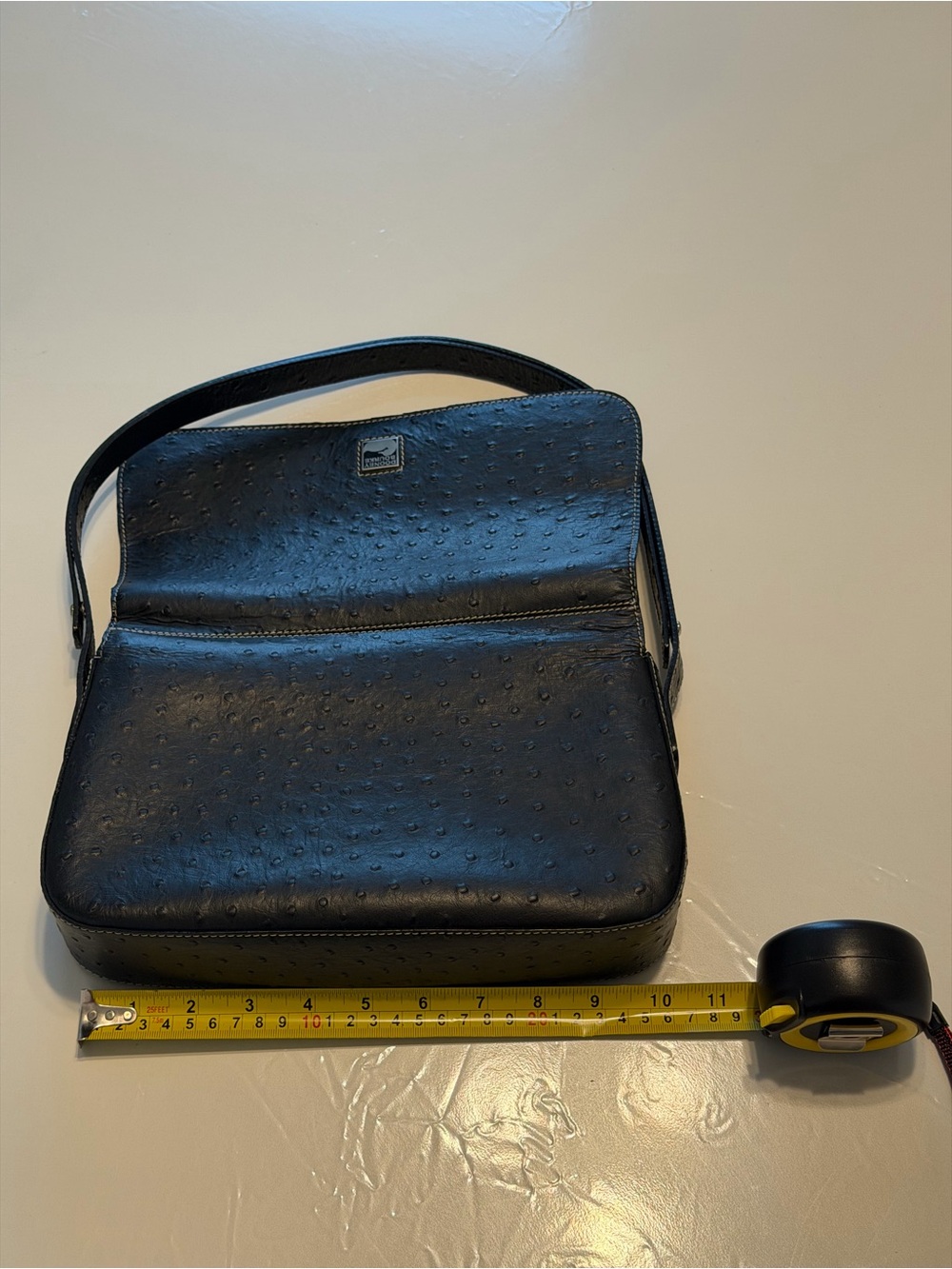 DOONEY & BOURKE Vintage Y2K East West Embossed Leather Flap Shoulder Bag - Picture 4 of 10